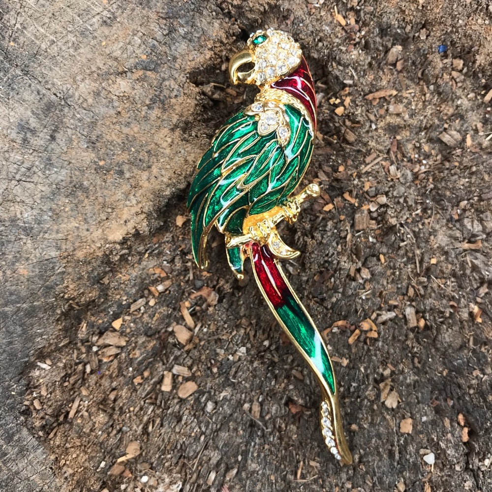 Vintage parrot pin green & red enamel gold tone
